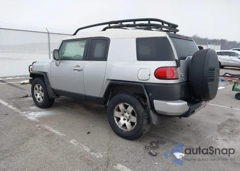 2008 Toyota Fj Cruiser z USA, uszkodzony, nr VIN JTEBU11F08K002879